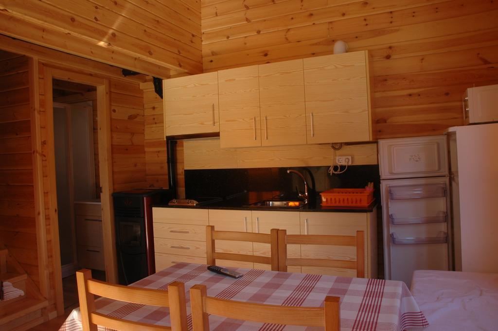 Camping Era Yerla D'アルティエス 部屋 写真